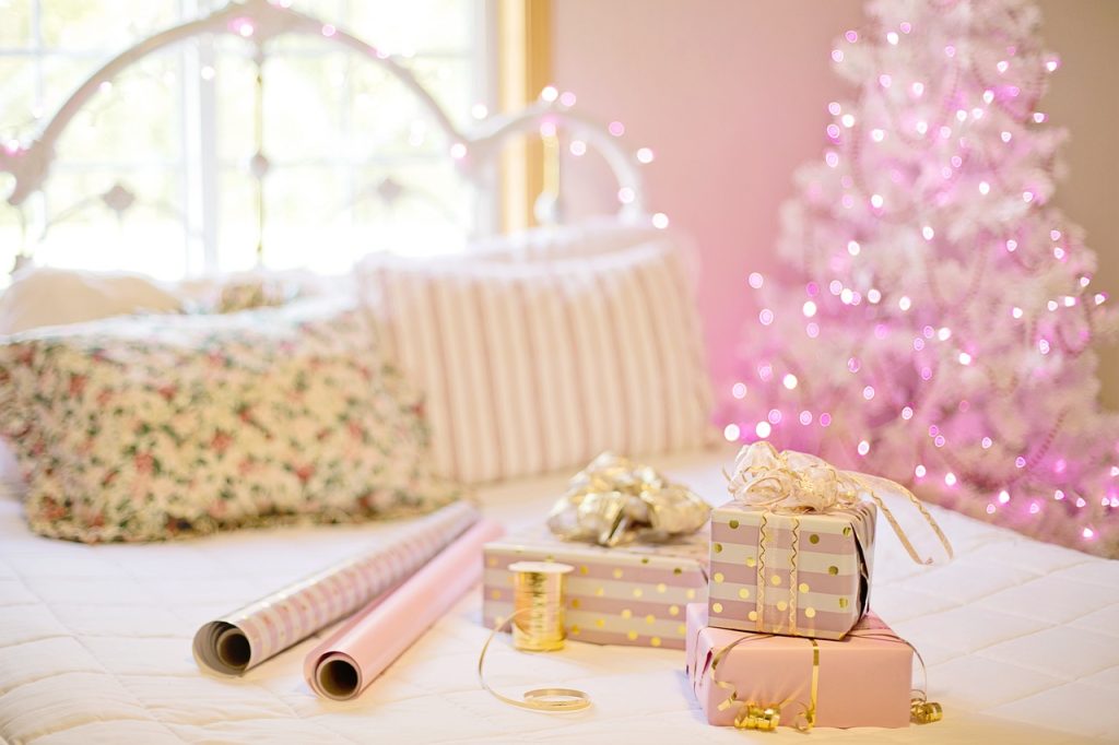 christmas pink presents 3823528