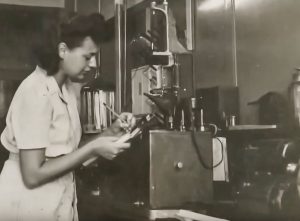 El legado de Evelyn Berezin en la tecnología y cómo continuar su legado como emprendedora