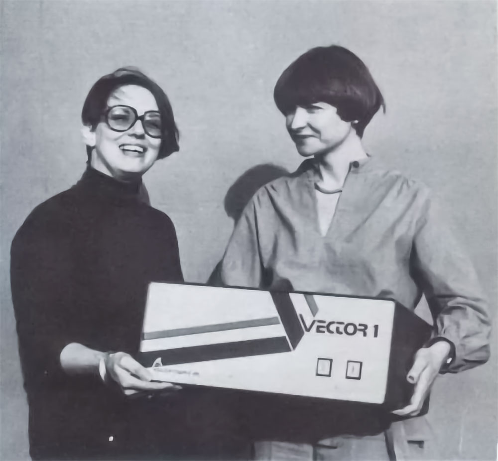 Las reinas olvidadas de la tecnología: Lore Harp y Carole Ely, las amas de casa que construyeron un imperio del PC en los años 70